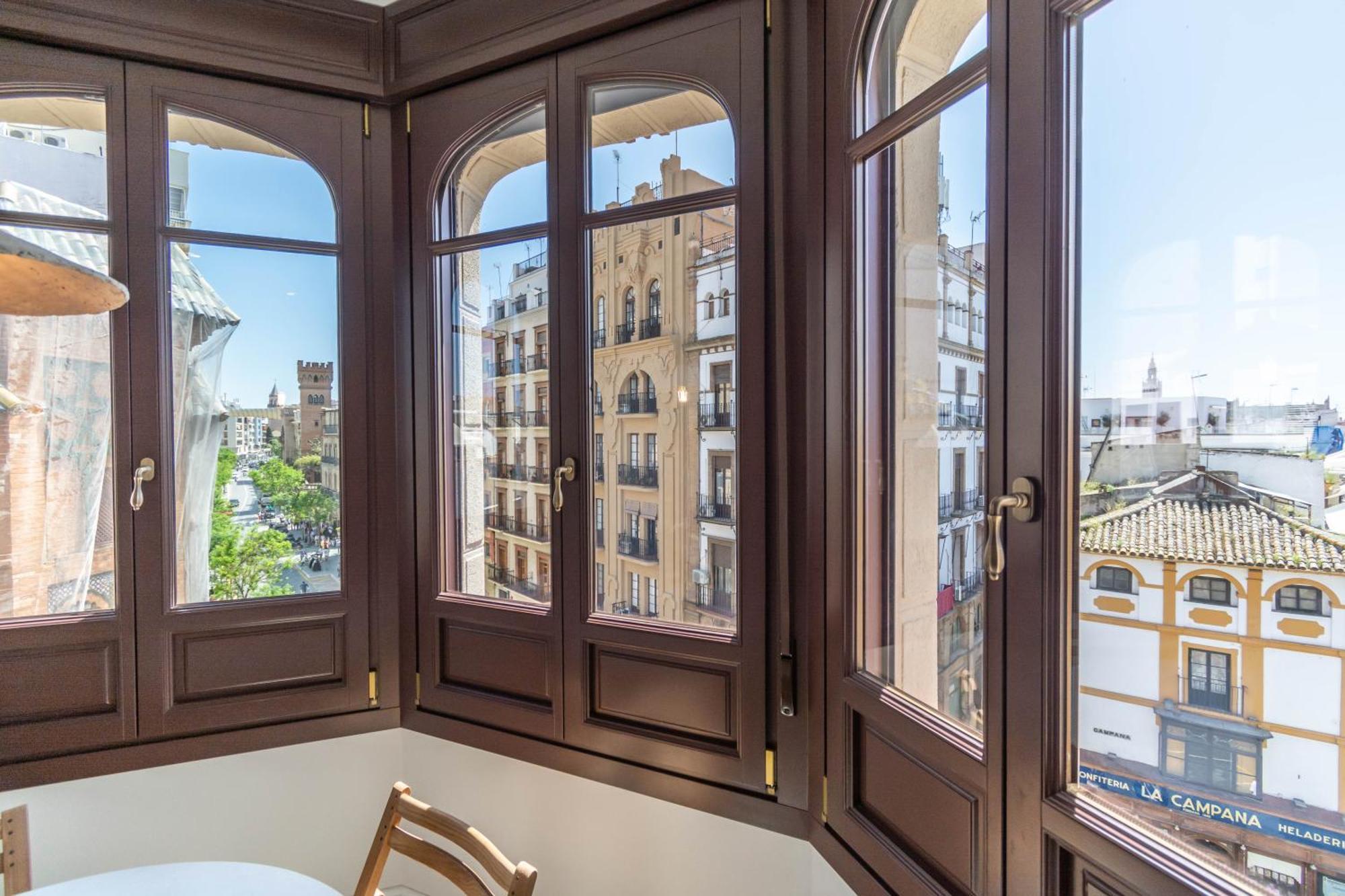 Betis Suites-La Campana Sevilla Eksteriør bilde